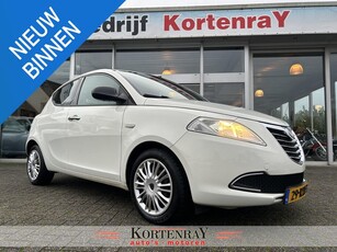 Lancia Ypsilon 0.9 TwinAir Silver NAP,zeer nette auto, Zie