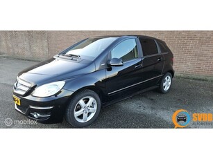 Mercedes B-klasse 160 BlueEFFICIENCY sportpakket/navi/trekh.