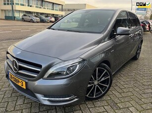 Mercedes-Benz B-klasse 180 Ambition amg-line automaat