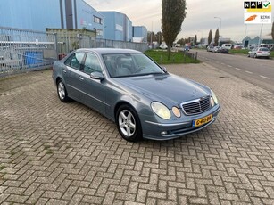 Mercedes-Benz E-klasse 280 Avantgarde AUTOMAAT !!!