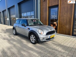 Mini Mini 1.6 One Salt automaat, climate controle, pdc