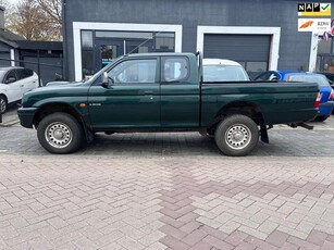 Mitsubishi L 200 2.5 Club Cab 4 wheel drive