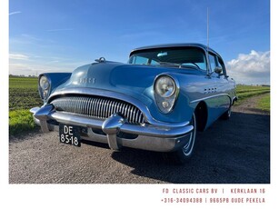 Nette Buick Roadmaster Riviera BJ1954