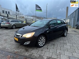 Opel Astra 1.6 Cosmo LET OP KOPPAKING!