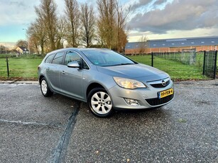 Opel Astra Sports Tourer 1.4 Turbo Cosmo / 120pk /