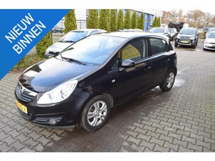 Opel Corsa 1.2-16V Cosmo