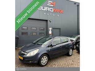 Opel Corsa 1.4-16V Business. motor en schakeld perfeckt.