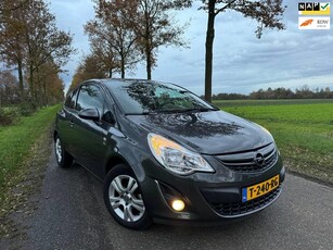 Opel Corsa 1.4-16V Luxe Exclusive