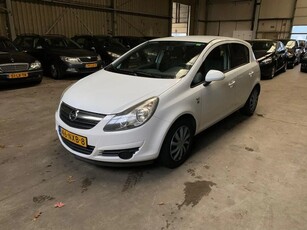 Opel Corsa (bj 2010)