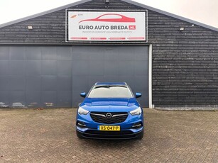 Opel Grandland X 1.2 Turbo Business +