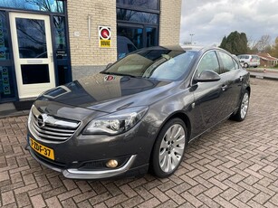 Opel Insignia 1.6 T Cosmo-Nav-Camera-PDC-bluetooth-NL auto