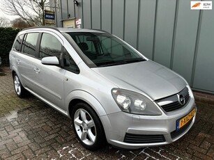 Opel Zafira 1.8 Essentia