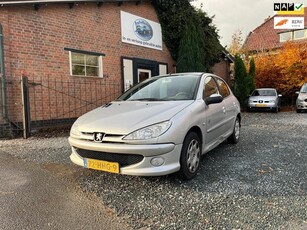 Peugeot 206 1.4 Génération ( Nieuwe apk )