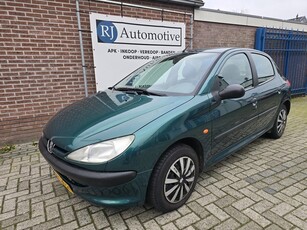 Peugeot 206 1.4 XR NIEUWE APK (bj 1999)