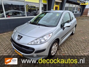 Peugeot 207 1.4-16V XR