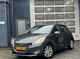 Peugeot 208 1.2 VTi Envy Clima Navi Cruise PDC