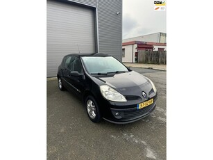 Renault Clio 1.2 TCE Business Line