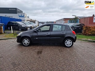 Renault Clio 1.4-16V Exception/ZWART/5DRS/FACELIFT!