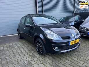 Renault Clio 1.6-16V Exception PANORAMA / CRUISE CONTROL