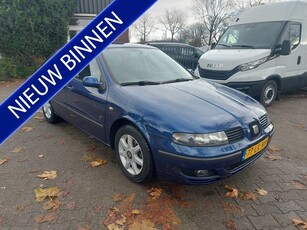 SEAT Leon 1.6-16V Stella, airco,radio/cd,trekhaak