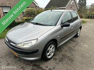 Te Koop Peugeot 206 1.4 XR-APK