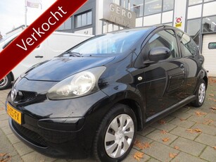 Toyota Aygo 1.0-12V + 5 deurs elec pakket (bj 2008)