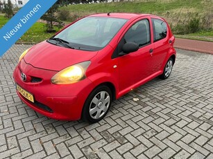 Toyota Aygo 1.0-12V 5D 175.471KM NAP (bj 2008)