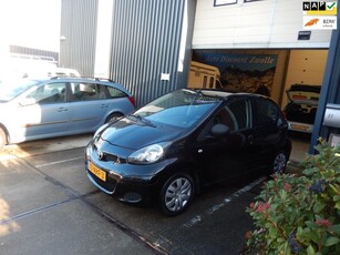 Toyota Aygo 1.0-12V Access 5 DEURS 2E EIGENAAR