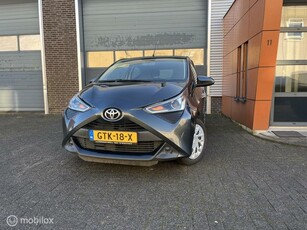 Toyota Aygo 1.0 VVT-i x-joy camera! Geen airco!!!