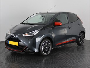 Toyota Aygo 1.0 VVT-i X-Play + Corel Red Pack Apple