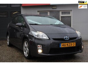 Toyota Prius 1.8 Aspiration HYBRIDE, climate-control