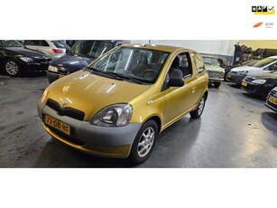 Toyota Yaris 1.0 Apk 11-2025