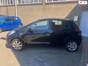 Toyota Yaris 1.0 VVTi Acces