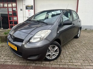 Toyota Yaris 1.0 VVTi Acces ' Grey Edition'