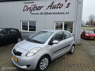 Toyota Yaris 1.3 VVTi Automaat