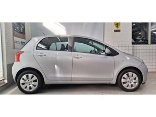 Toyota Yaris 1.3 VVTi Sol