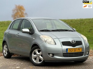 Toyota Yaris 1.3 VVTiKeylessAircoNavi