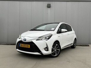 Toyota Yaris 1.5 Hybrid Premium Panoramadak Half leder