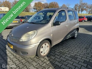 Toyota Yaris Verso 1.3 VVT-i Terra airco