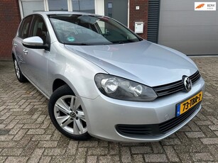 Volkswagen Golf 1.2 TSI Comfortline BlueMotion / Navi /