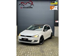 Volkswagen Golf 1.2 TSI Highline PANO - Alcantara - Navi