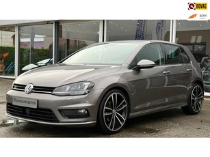 Volkswagen Golf 1.2 TSI R-LINE / LEER / ACC / TREKHAAK