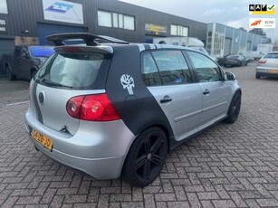 Volkswagen Golf 1.6 Optive 4