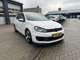 Volkswagen Golf 2.0 GTI