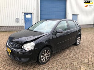 Volkswagen Polo 1.2-12V Sportline Bj 2006 5 drs Airco Apk 7-2025