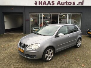 Volkswagen Polo 1.4-16V Comfortline / APK MEI 2025 / ALU