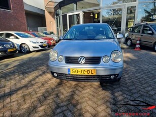 Volkswagen Polo 1.4-16V Highline