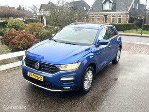 Volkswagen T-Roc 1.0 TSI 116PK Style Business ACHTERUITRIJ