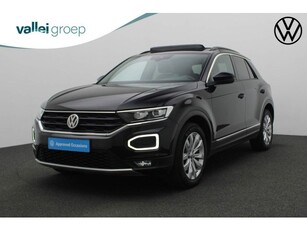 Volkswagen T-Roc 1.5 TSI 150PK Sport Pano Trekhaak