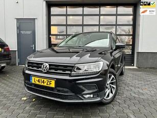 Volkswagen Tiguan 1.4 TSI ACT Highline AUTOMAAT VOL OPTIE'S